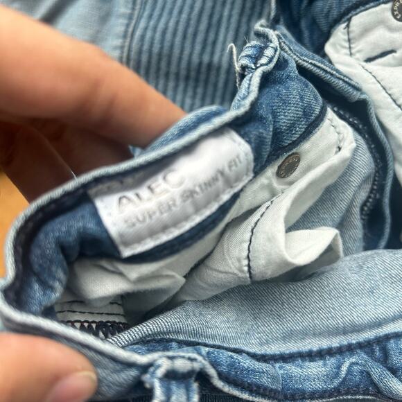 Jeans Moto Style Distressed Ripped Light Wash Denim - Picture 5 of 8